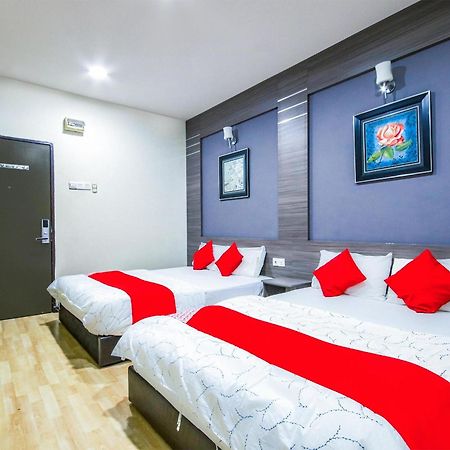 Capital O 812 Hotel Smc Seksyen 13 シャー・アラム エクステリア 写真