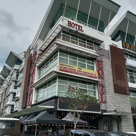 Capital O 812 Hotel Smc Seksyen 13 シャー・アラム エクステリア 写真