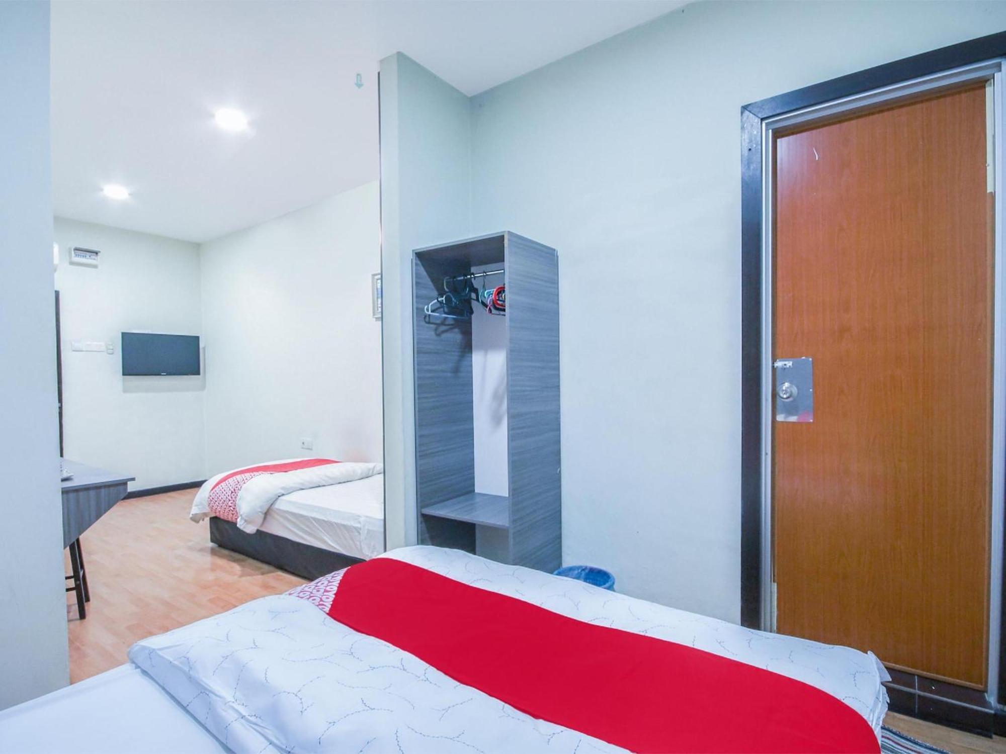Capital O 812 Hotel Smc Seksyen 13 シャー・アラム エクステリア 写真