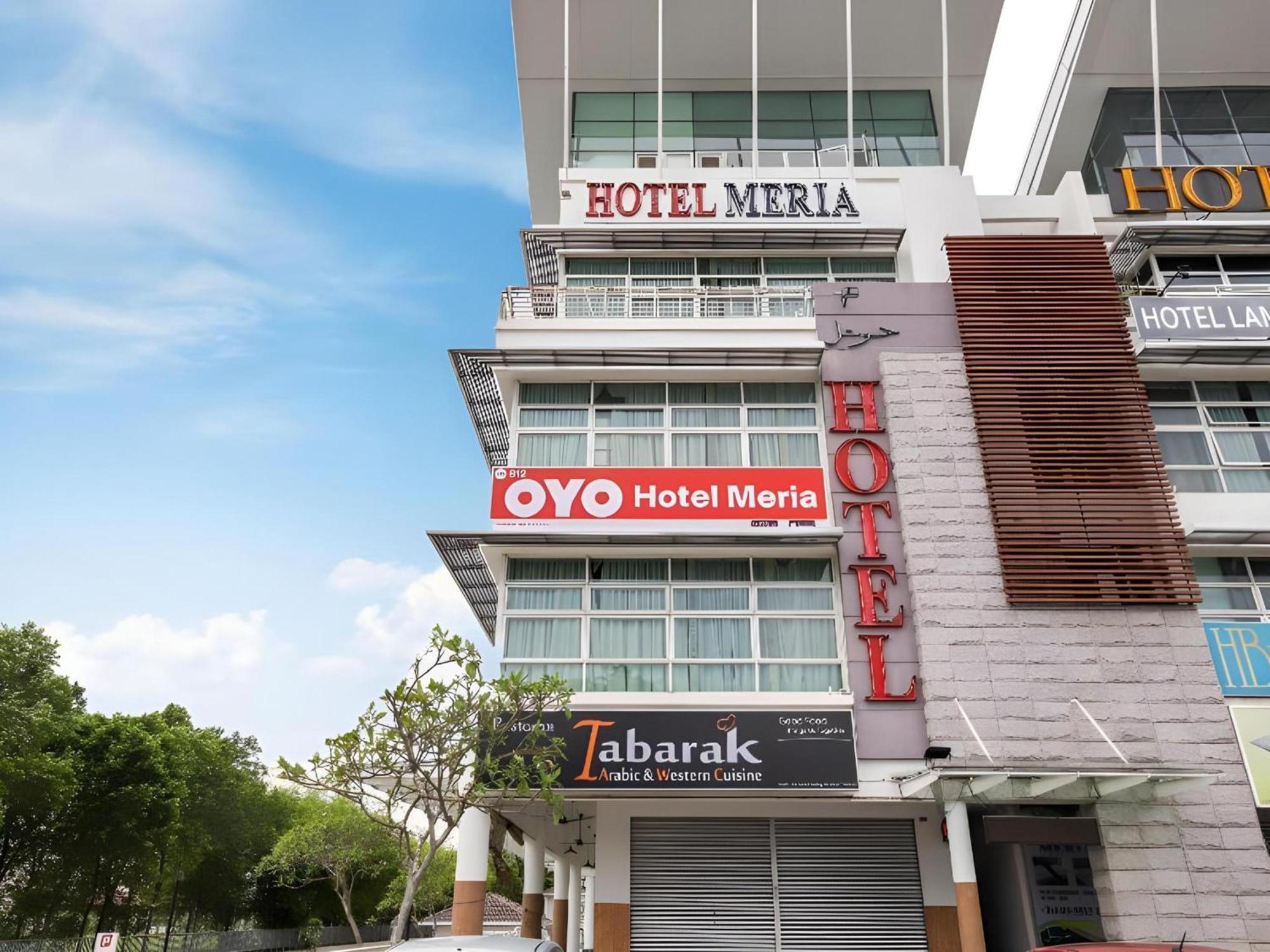 Capital O 812 Hotel Smc Seksyen 13 シャー・アラム エクステリア 写真