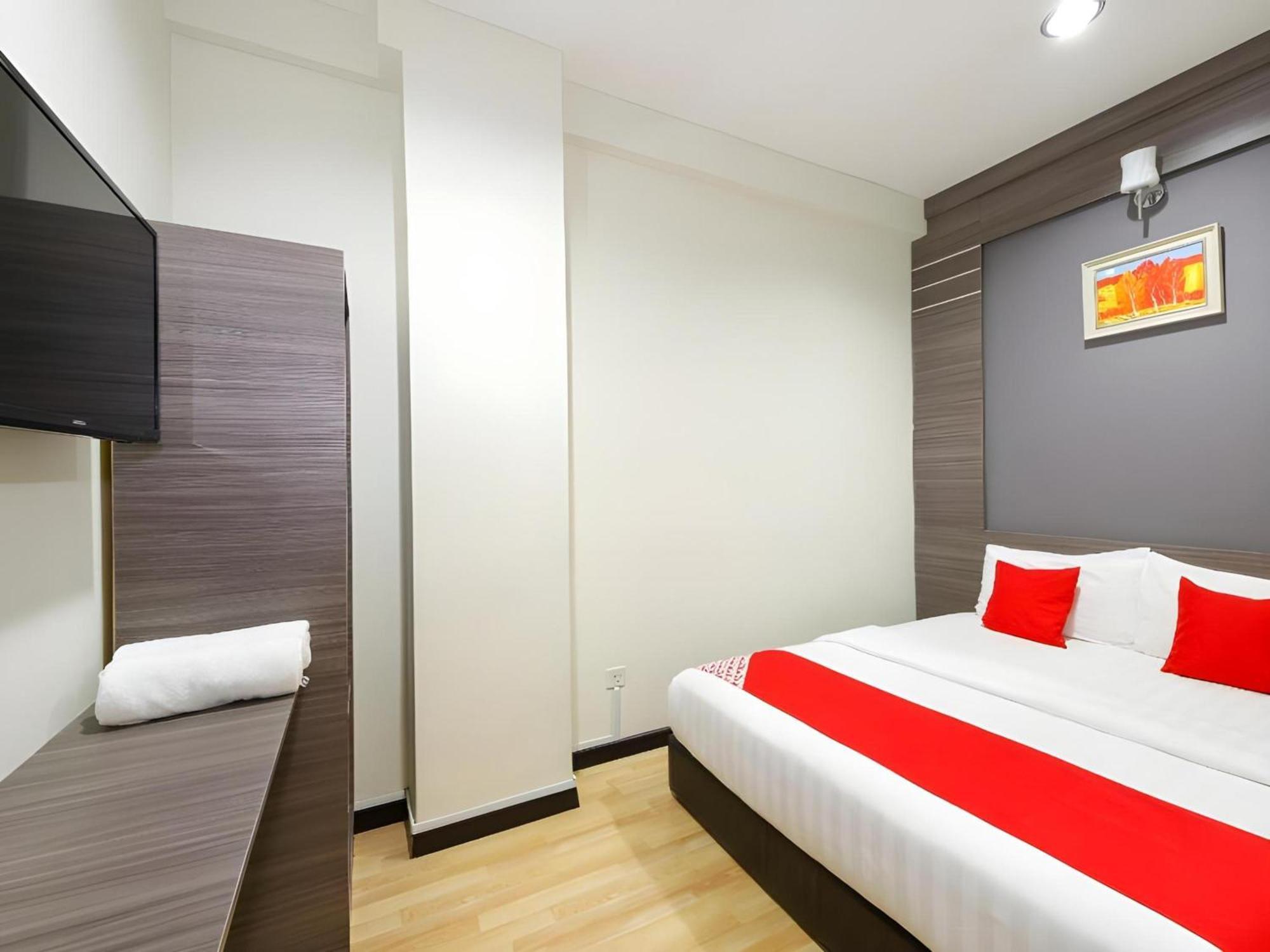 Capital O 812 Hotel Smc Seksyen 13 シャー・アラム エクステリア 写真