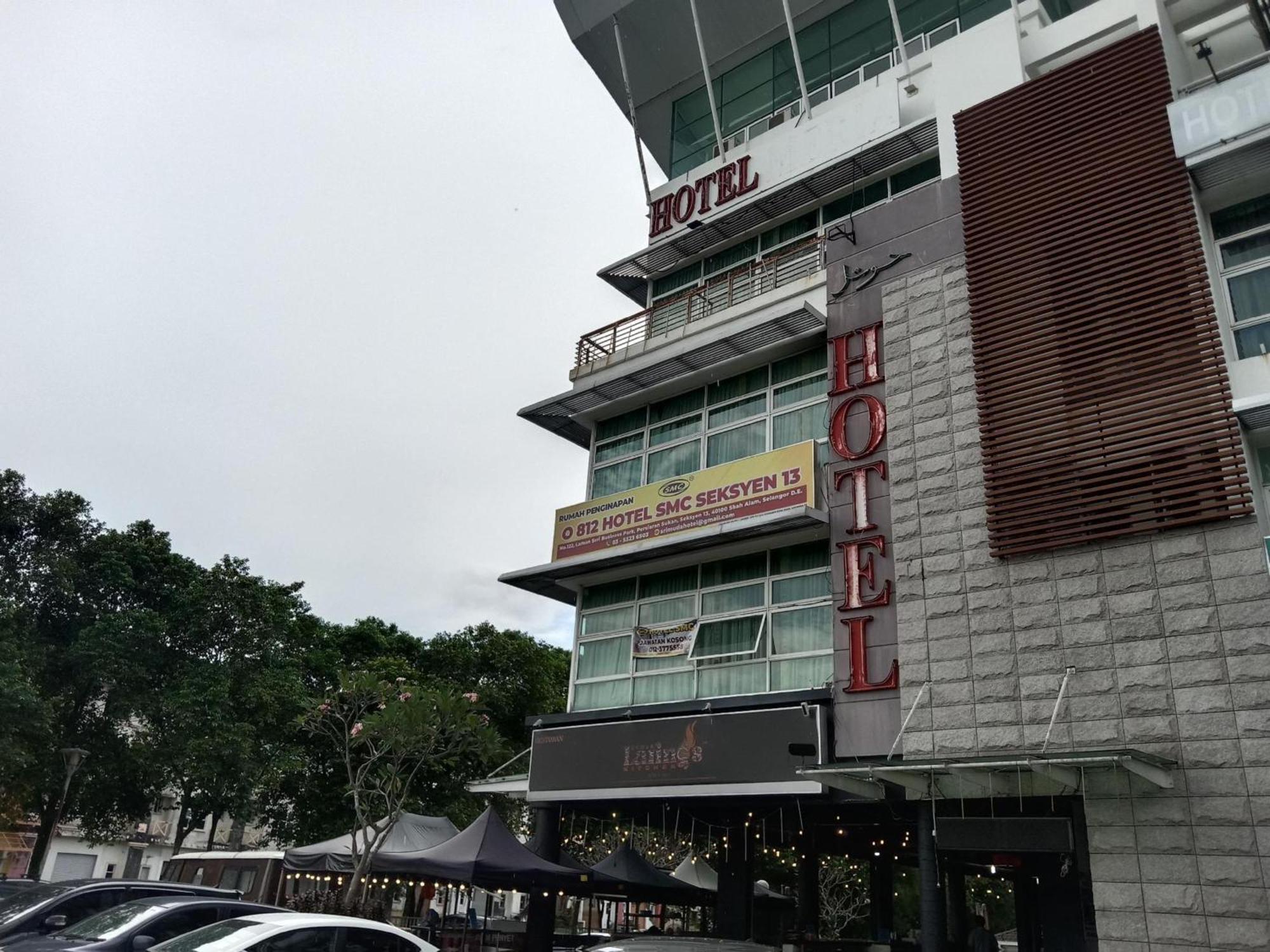 Capital O 812 Hotel Smc Seksyen 13 シャー・アラム エクステリア 写真