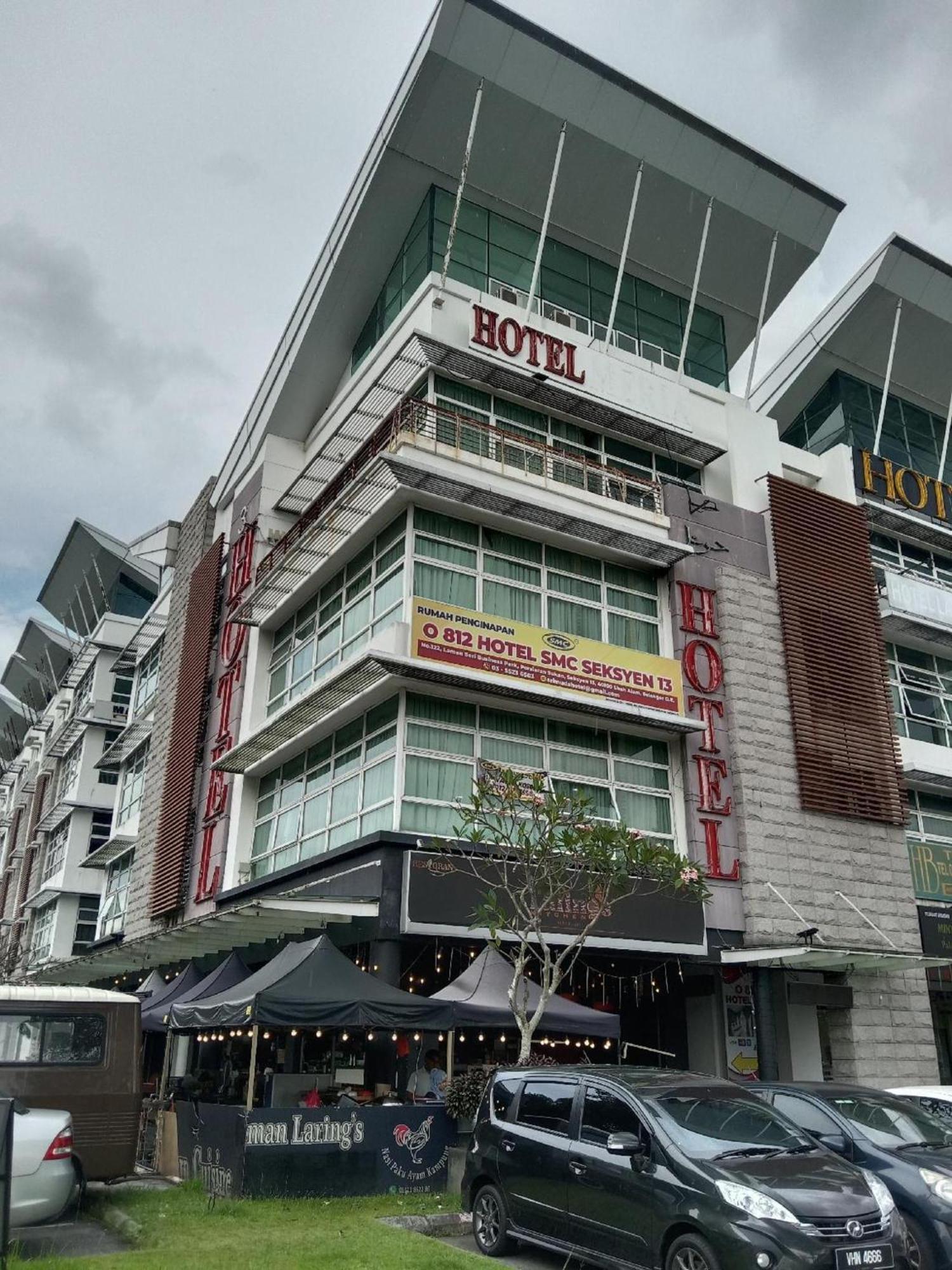 Capital O 812 Hotel Smc Seksyen 13 シャー・アラム エクステリア 写真